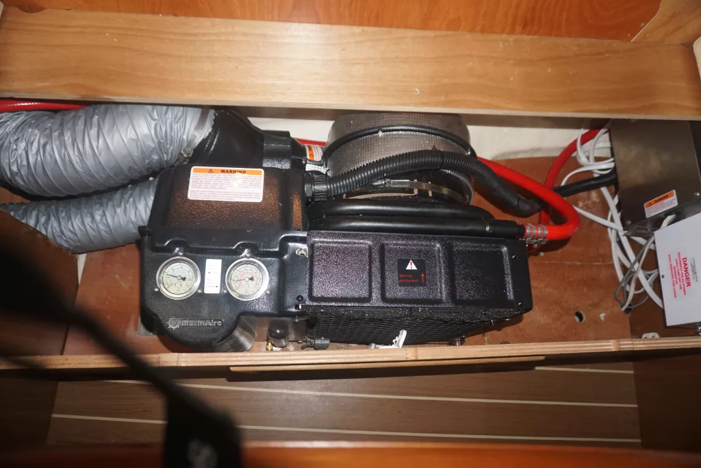 Marinaire Self-Contained Marine AIr Conditioner. BoatAC Unit.